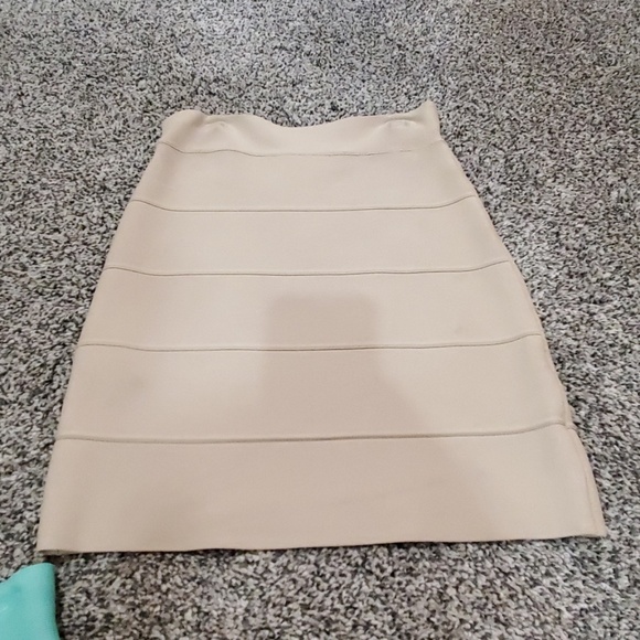 Bcbgmaxazari Bundle Bandage Skirts - Picture 5 of 8